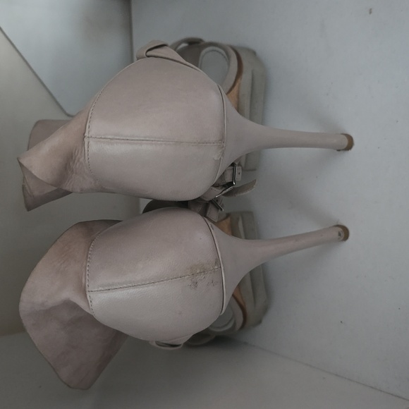 Camilla Skovgaard size 39.5 taupe sandals - Picture 4 of 5